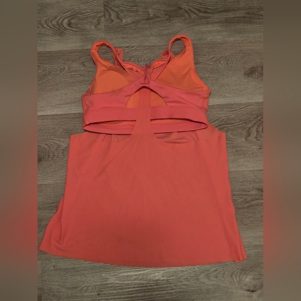 coral athletic tank top with a built-in bra. - Picture 2 of 4